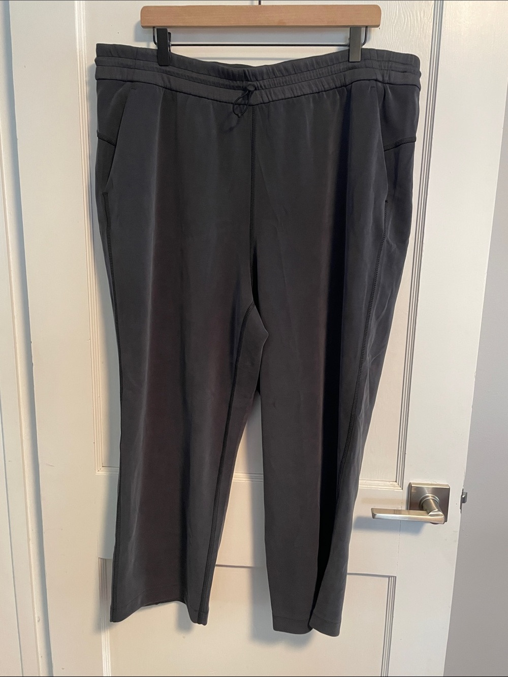 lululemon athletica Softstream High-Rise Straight-Leg Cropped Pants- Dark Gray